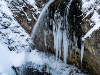 Steinbach - Riesige Eizapfen beim Steinbach Wasserfall
